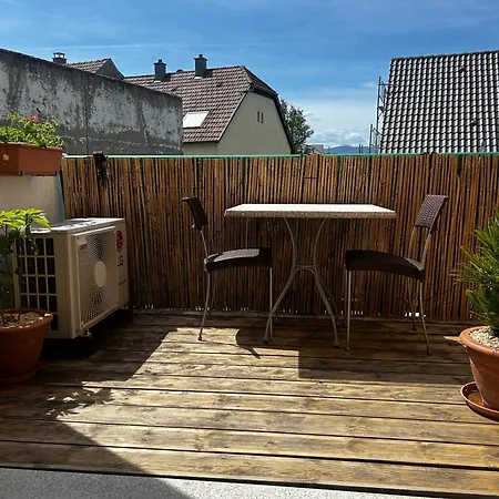 L - A 10 Min De Colmar - Parking Et Garage Gratuit - Ascenseur & Clim Διαμέρισμα *